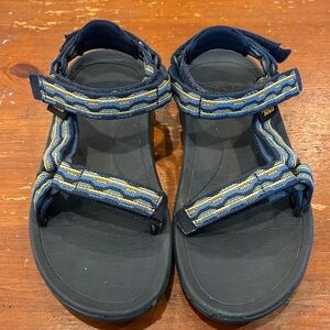 EUC Teva Hurricane XLT 2 Sport Sandals Kishi Dark Blue sz 2 Kids